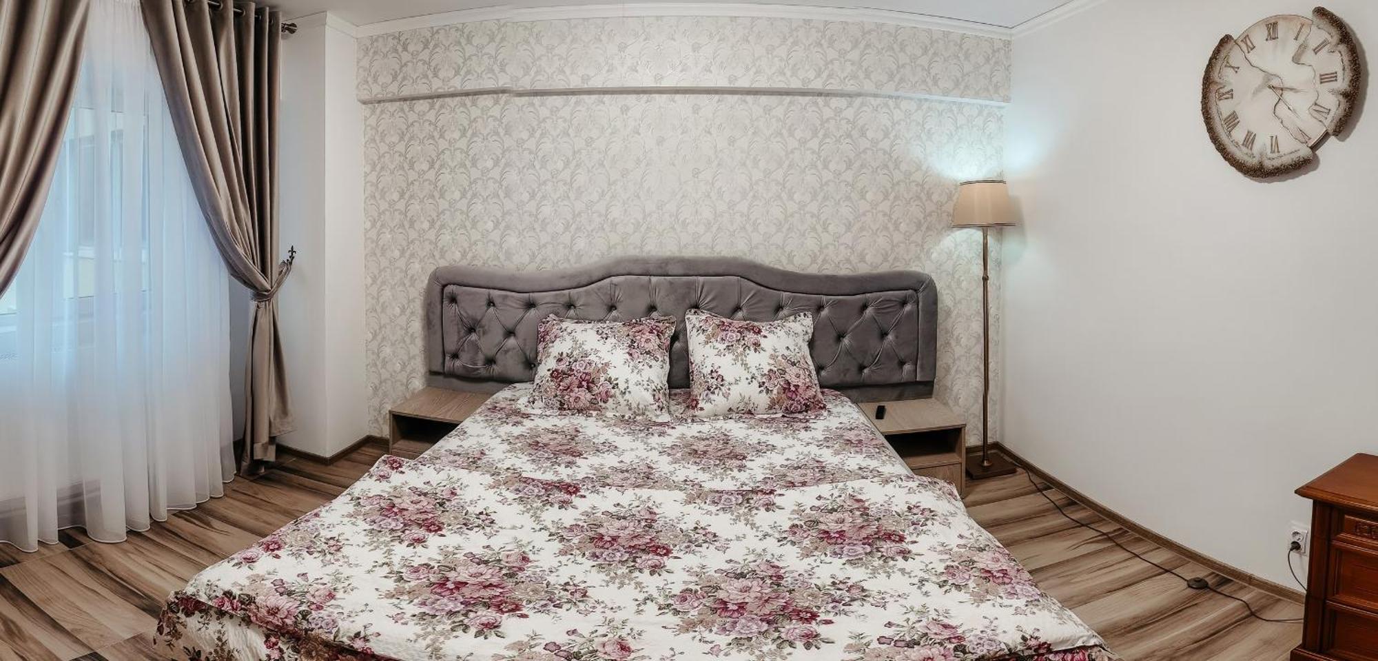 Luxury Radox Apartment Buzau City Center Bagian luar foto